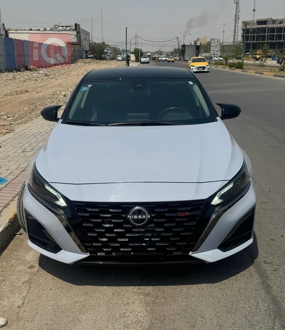 نيسان ألتيما